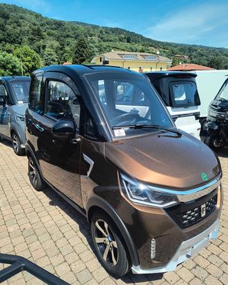 FREEDOM EVO SCOOTER CABINATO SENZA PATENTE NE' PAT