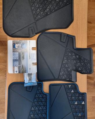 Set 4 Tappetini in gomma BMW  X1 u11 originali
