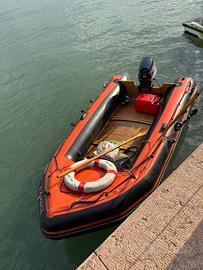 Gommone Lomac con motore 25cv +carello incluso