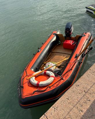 Gommone Lomac con motore 25cv +carello incluso