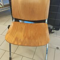 Sedia in legno e acciaio