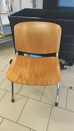 Sedia in legno e acciaio