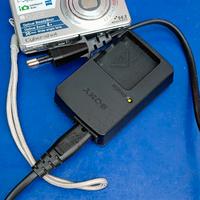 macchina fotografica Sony 14.1 MP.