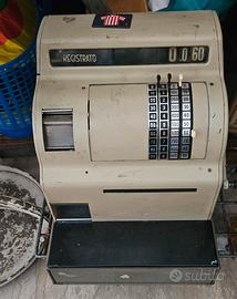 registratore di cassa vintage 