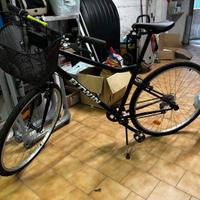 Bici Btwin Riverside 100 28” + cestino