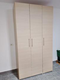 Armadio a tre ante(247x137x57)