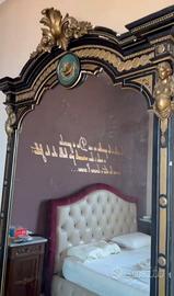 Specchio antico nero e oro