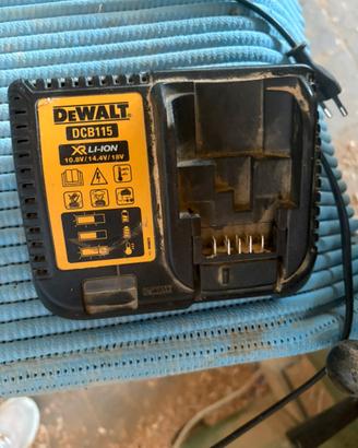Caricabatterie DeWalt DCB115 XR 10,8V