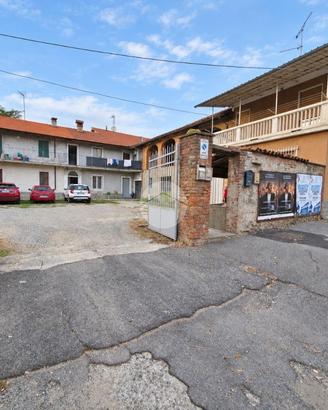 4 LOCALI A SAN MAURO TORINESE