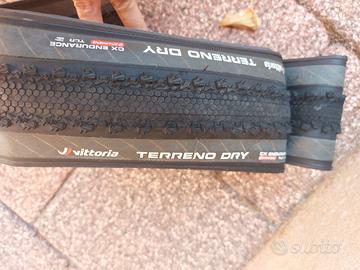 Vittoria copertoni 33x700