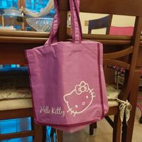 borsa e beauty case di hello Kitty firmate sanrio 
