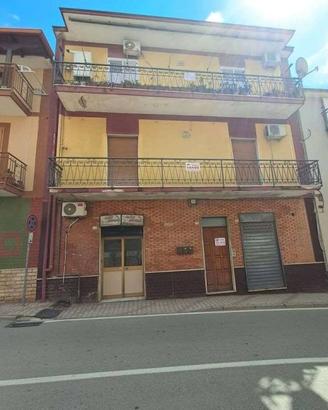 Appartamento di 106 m² con più di 5 locali a Spara