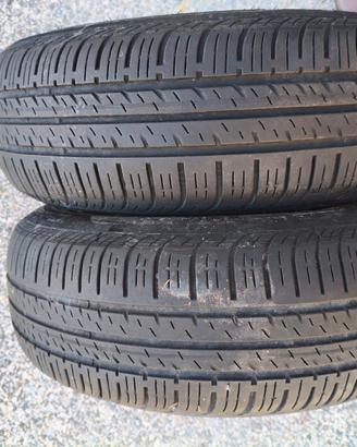gomme Pirelli con kit cric