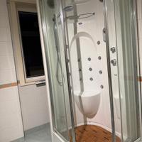 box doccia idromassaggio e cromoterapia 