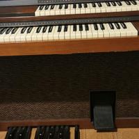 ORGANO LOWREY Pageant