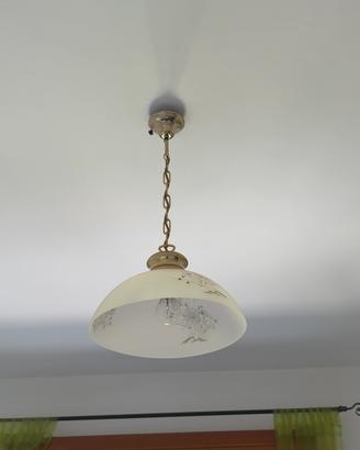 Lampadario in vetro satinato con decoro floreale