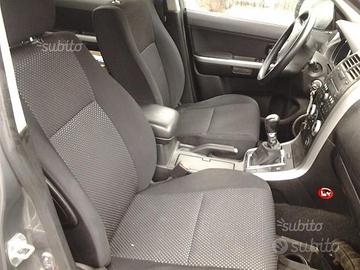 Interni suzuki grand vitara 5 porte 2006