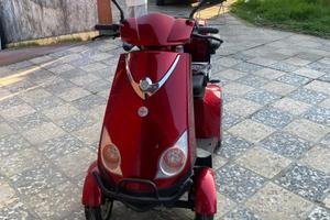 Scooter elettrico per anziani e disabili