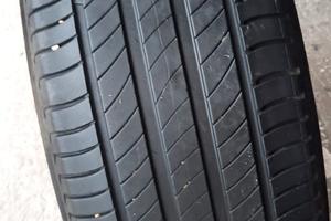 Set pneumatici estivi Michelin 235 55 18 