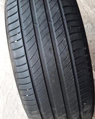 Set pneumatici estivi Michelin 235 55 18 