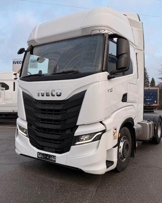 Iveco S-WAY 490 TRATTORE