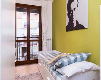 Stanza in appartamento di 75 m² a Milano
