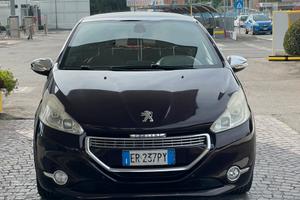 peuguot 208 del 2013. l