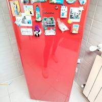 Frigorifero Hisense rosso