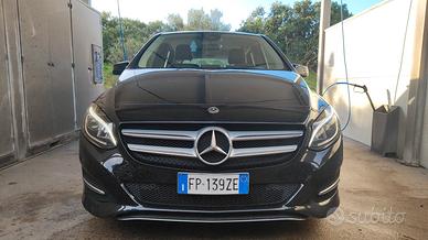 Mercedes B200