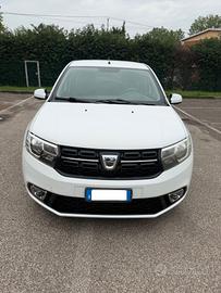 Dacia Sandero 0.9 tce Gpl - NEOPATENTATI - NAV. - 