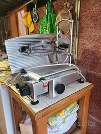Affettatrice professionale 