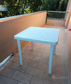 Tavolo da esterno