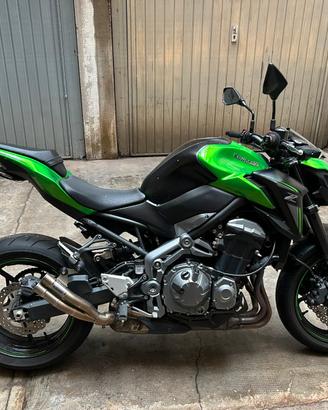Moto Kawasaki Z900