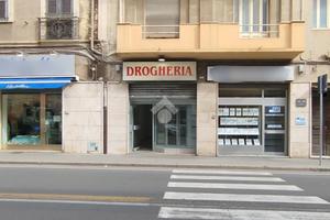 NEGOZIO A CAGLIARI
