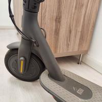 Xiaomi Mi Electric Scooter 1S Monopattino Elettric