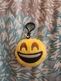 emoji con moschettone 