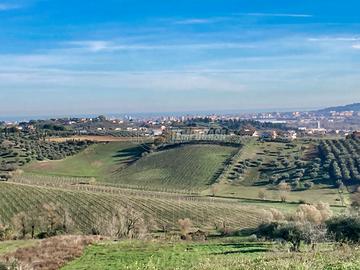 Terreno edificabile con vista mozzafiato