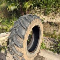 Pneumatico 520 70 38