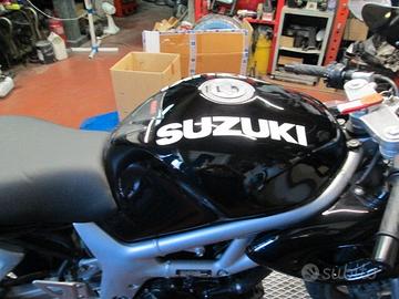 Serbatoio Suzuki SV650