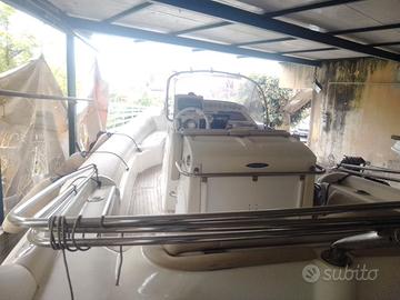 Barca in vetroresina