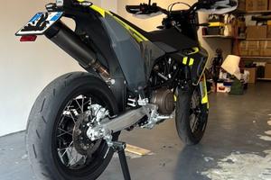 Husqvarna 701 Supermoto