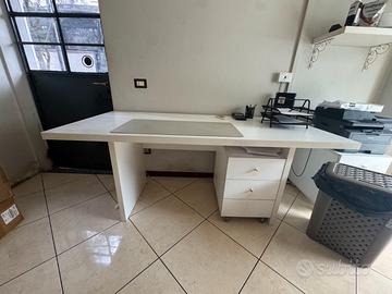 Scrivania bianca grande 186×80 da mobilificio + 1
