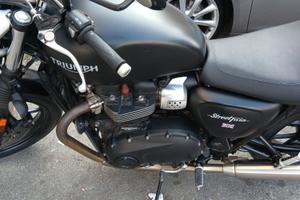 Triumph speed twin 2017  appena tagliandata