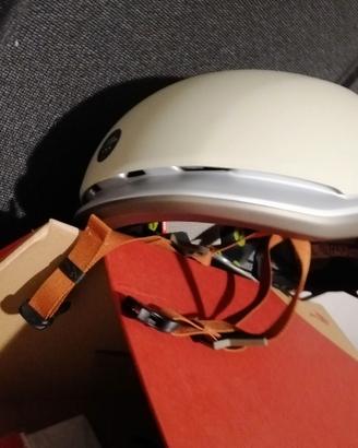 Casco specialized tech