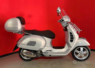 Vespa GTS 300 Touring ABS