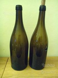 Antiche bottiglie da vino