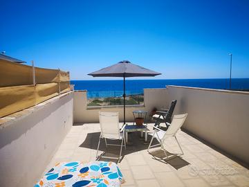 Torre San Giovanni fronte mare