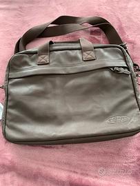 Borsa porta computer Eastpak di pelle