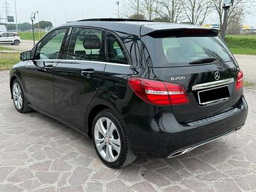 Mercedes Classe B 200d 136cv Premium