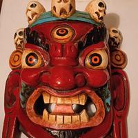 Maschera orientale decorativa